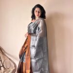 Aadhya – Metallic Silver Handloom Cotton Tissue Saree with Copper Accents